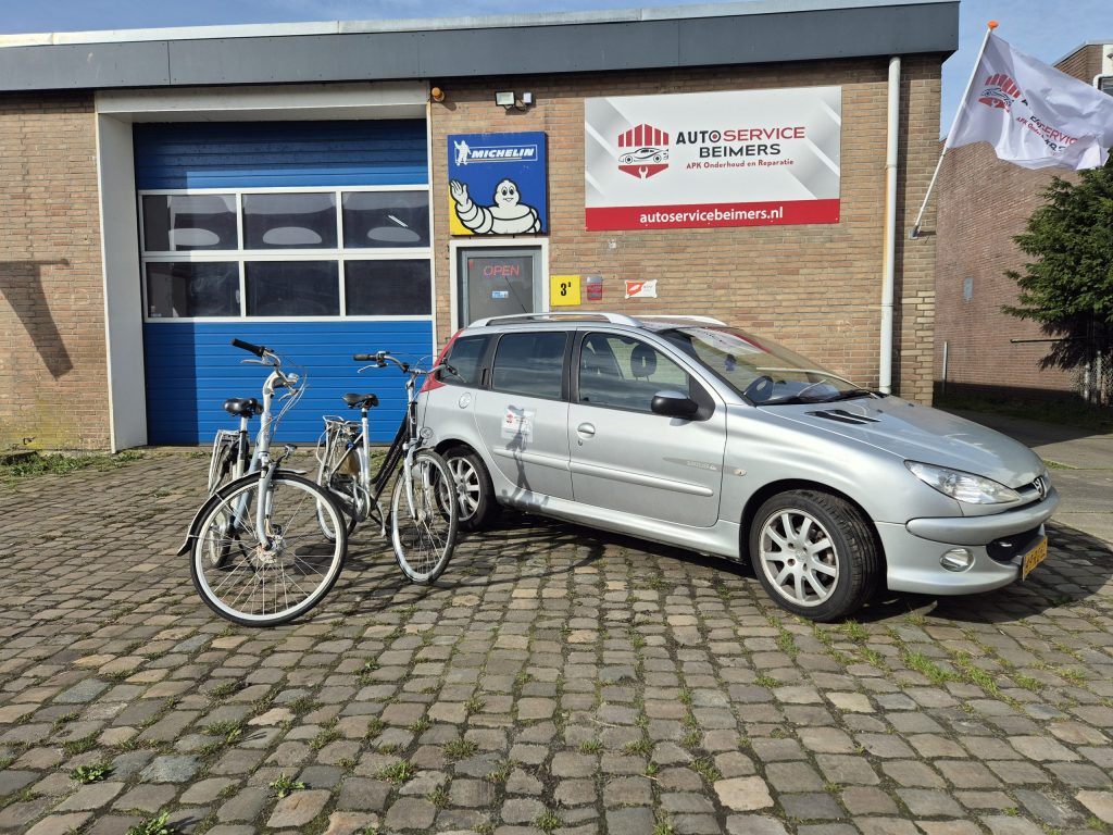 Pand van Autoservice Beimers aan de Celsiusweg voor radiateur reparatie Leeuwarden